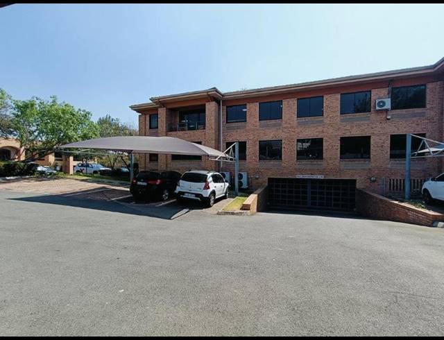 BUSINESS PROPERTY TO RENT IN BRYANSTON
